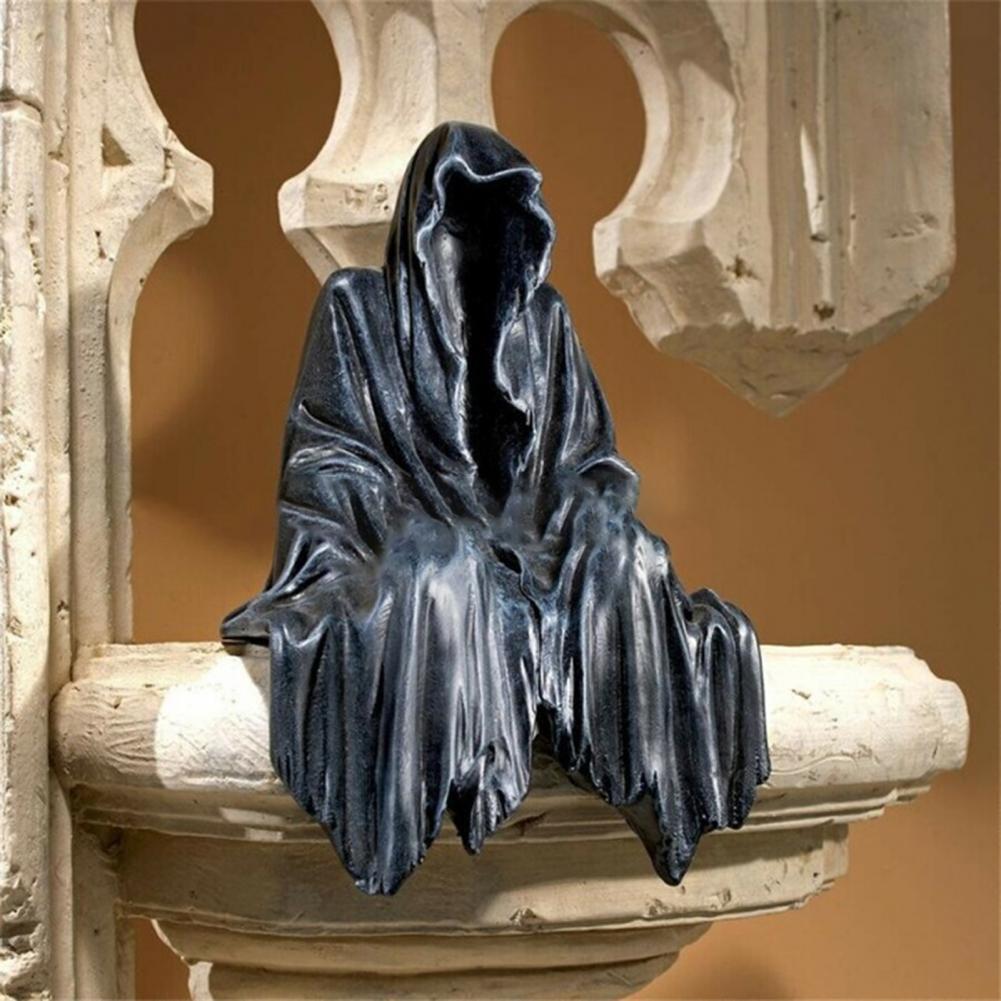 Gothic Sitting Resin Decoration